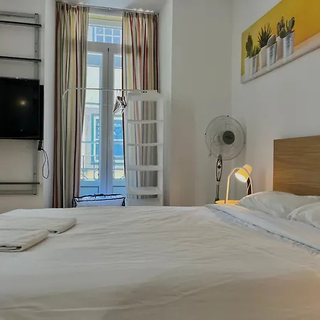 Apartment 2 Bedroom - Bairro Alto