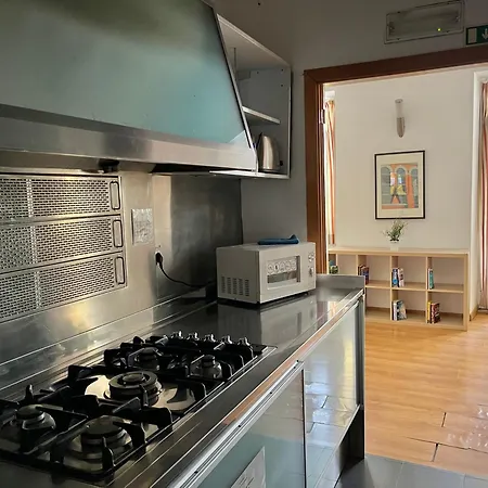 Apartment 2 Bedroom - Bairro Alto Lisbon