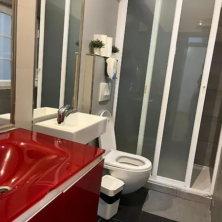 2 Bedroom - Bairro Alto Apartment