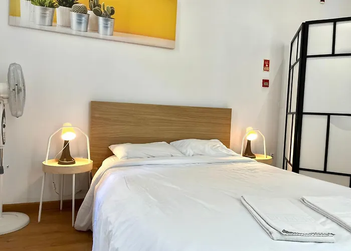 2 Bedroom - Bairro Alto Apartment *
