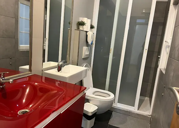 2 Bedroom - Bairro Alto Apartment