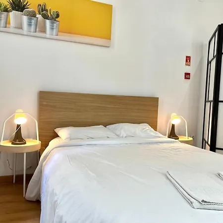 2 Bedroom - Bairro Alto شقة *