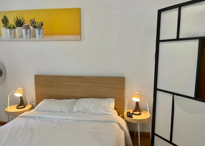 Apartment 2 Bedroom - Bairro Alto *